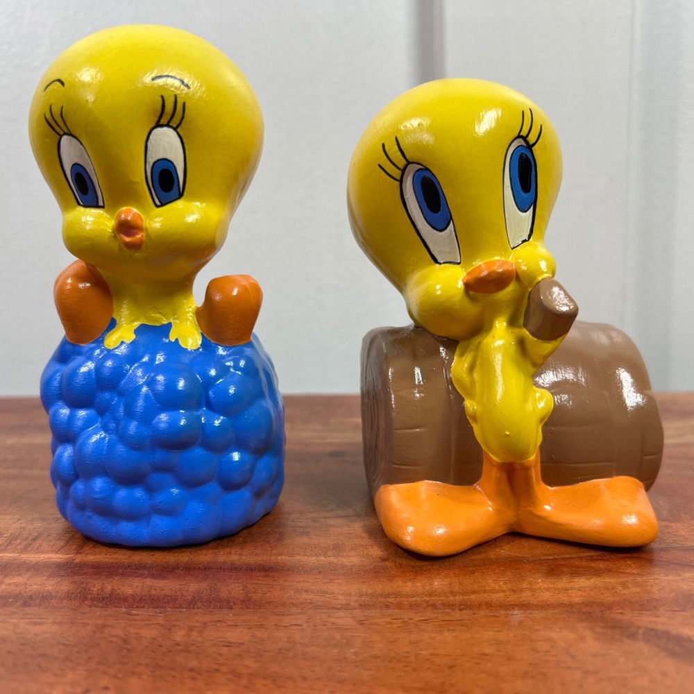 Vintage Tweety Bird Ceramic Figurines Set Looney Tunes Grapes and Barrel 5 Inch